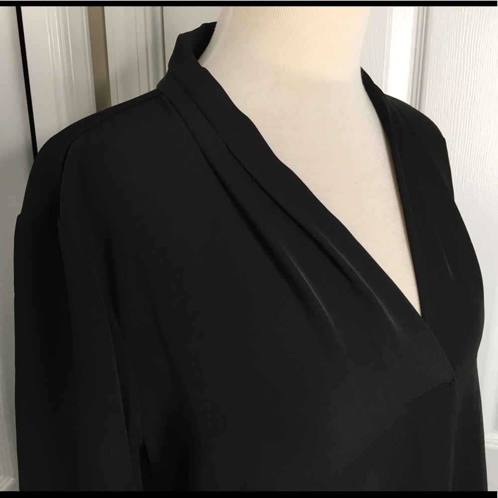 Calvin Klein blouse - Large - Picture 4 of 9